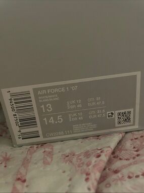 Nike Air Force 1 '07 Box size 13